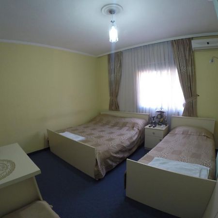 Hotel 3A Тирана Екстер'єр фото
